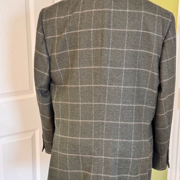 Charles Tyrwhitt Men's Gray Checkered Blazer - Picture 5 of 14